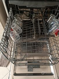 Whirlpool Lavastoviglie a libera installazione 