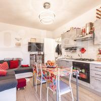 Pirri Trivano 1° ultimo piano,terrazza,2 posti aut