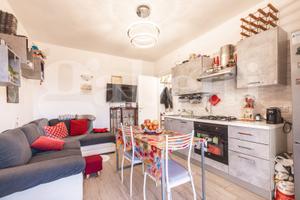 Pirri Trivano 1° ultimo piano,terrazza,2 posti aut