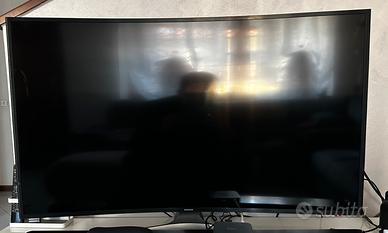 TV UHD 4K Smart 49" Serie 6 MU6220 curvo