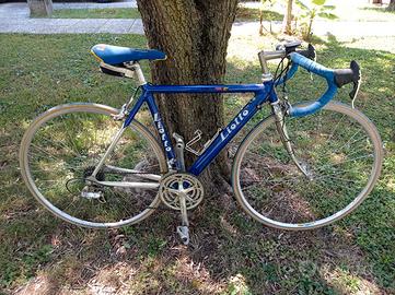Bici da corsa LIOTTO - componentistica CAMPAGNOLO