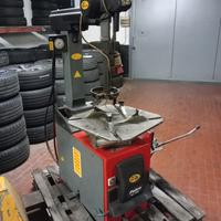 Smontagomme usato per auto