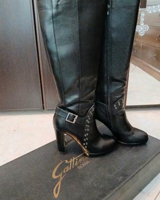 stivali abbigliamento