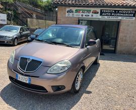 Lancia Ypsilon 1.4 Argento Ecochic GPL