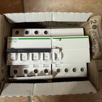 Magnetotermico shneider