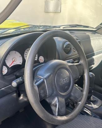 jeep Cherokee liberty kj 2002