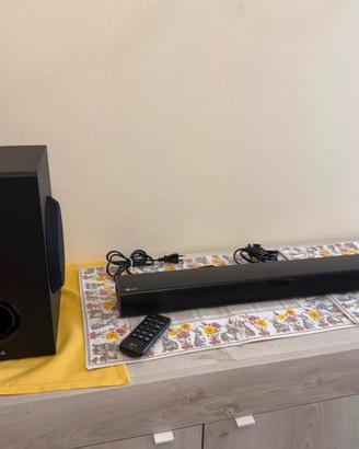 Soundbar LG con subwoofer