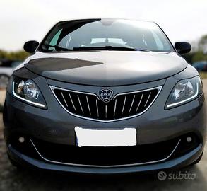 Lancia Ypsilon 1.0 FireFly 5 porte S&S Hybrid Silv