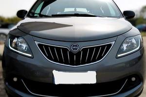 Lancia Ypsilon 1.0 FireFly 5 porte S&S Hybrid Silv