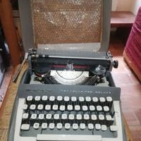 Macchina da scrivere remington deluxe