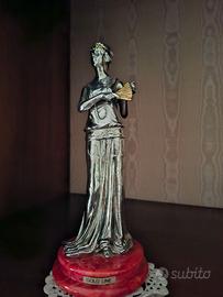 Statua Donna Goldline