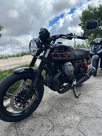 Moto Guzzi V7 Special edition in HFP MOTORS MONOPO
