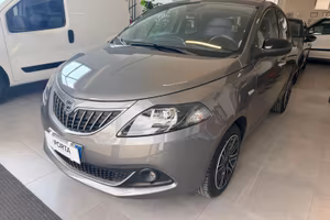 Lancia Ypsilon 1.0 FireFly 5 porte S&S Hybrid Ecoc