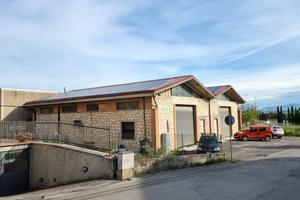 CC120 - Capannone Commerciale Ristrutturato in Ven
