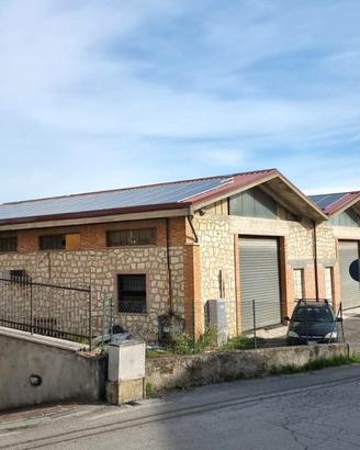 CC120 - Capannone Commerciale Ristrutturato in Ven