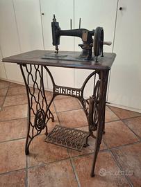 MACCHINA DA CUCIRE SINGER CON PEDALE D'EPOCA