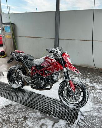 Ducati hypermotard 1100 EVO 2011