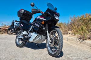 Honda Transalp 600 (Anno 1999 serie PD10)