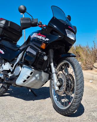 Honda Transalp 600 (Anno 1999 serie PD10)