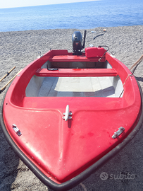 Barca lancia con motore