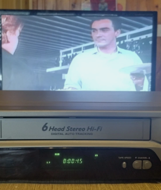 FUNAI 19A-600 VIDEOREGISTRATORE VHS 6 TESTINE STER