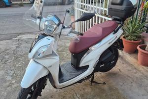 scooter in perfette condizioni pari al nuovo 