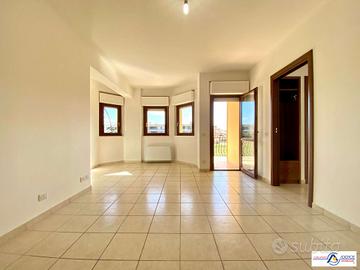 APPARTAMENTO I PIANO MENTE ESPOSTO