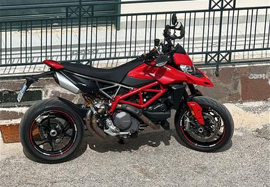 Ducati Hypermotard 950