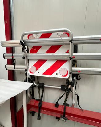 Portabici posteriore universale per auto e camper