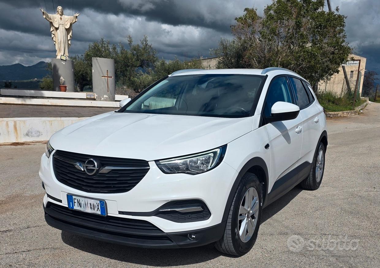 Opel Grandland 1ª serie