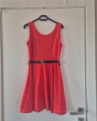 Vestito corallo con cintura