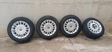 Cerchi e gomme 165/70 R 14 M+S Uniroyal FIAT 