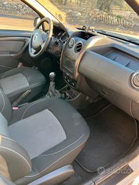 Dacia Duster 1.5 DCI 110 CV 4x2 LAUREATE UN PROPRI