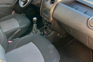 Dacia Duster 1.5 DCI 110 CV 4x2 LAUREATE UN PROPRI