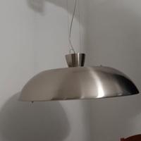 Perfetto lampadario in acciaio satinato