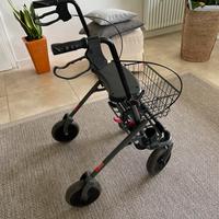 Carrello deambulatore pieghevole