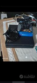 PS4 +3 giochi (PREZZO TRATTABILE!!)