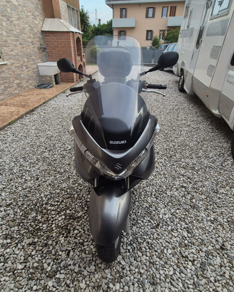 Suzuki Burgman 125 (2011) - 36.000 km - Treviso