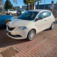 Lancia Ypsilon 1.2 69 CV 5 porte Gold