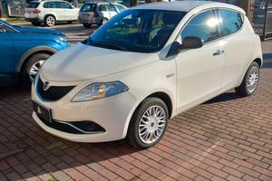 Lancia Ypsilon 1.2 69 CV 5 porte Gold