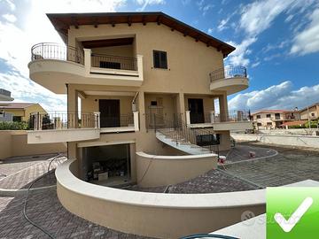 Villa Nuova Costruzione Su 3 Livelli + Esterno San