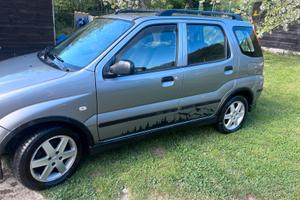 Suzuki lgnis 4x4 1500 Benzina