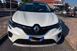Renault Captur ll 2023 E-tech full Hybrid  techno 