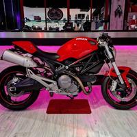 Ducati Monster 696+ Rosso Corsa