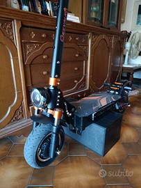 Cheevalry S10 Monopattino Elettrico 3200W 52V 33Ah