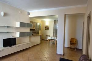 Ben arredato e climatizzato, 90 mq