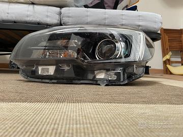 Faro/fanale anteriore sinistro Subaru Levorg 2018
