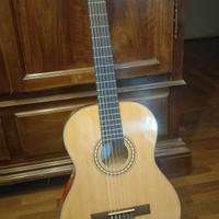 chitarra classica come nuova