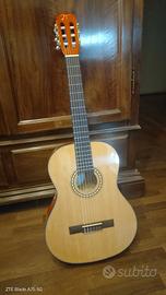 chitarra classica come nuova