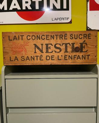 Cassetta legno Nestlè vintage